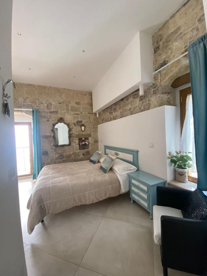 Dimora Del Carmine Hotel Bari Buitenkant foto