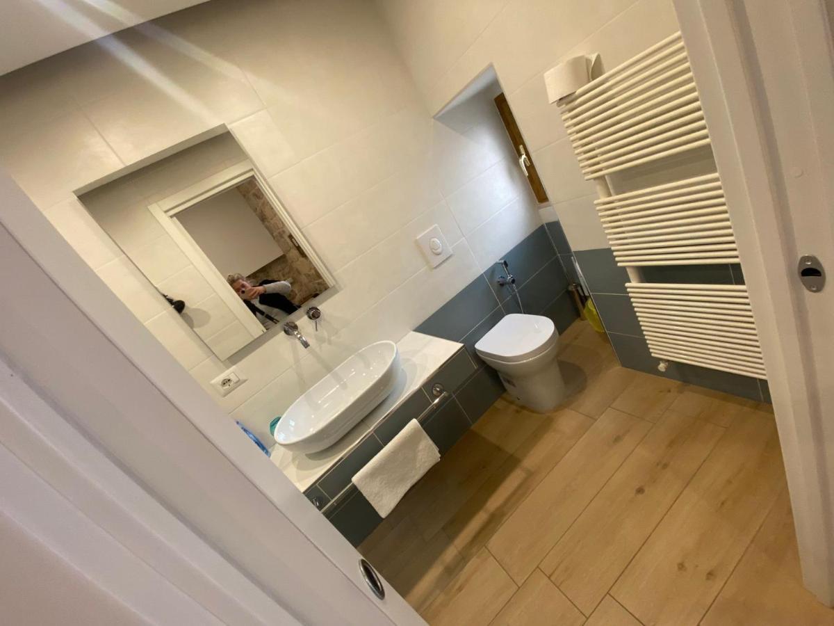 Dimora Del Carmine Hotel Bari Buitenkant foto