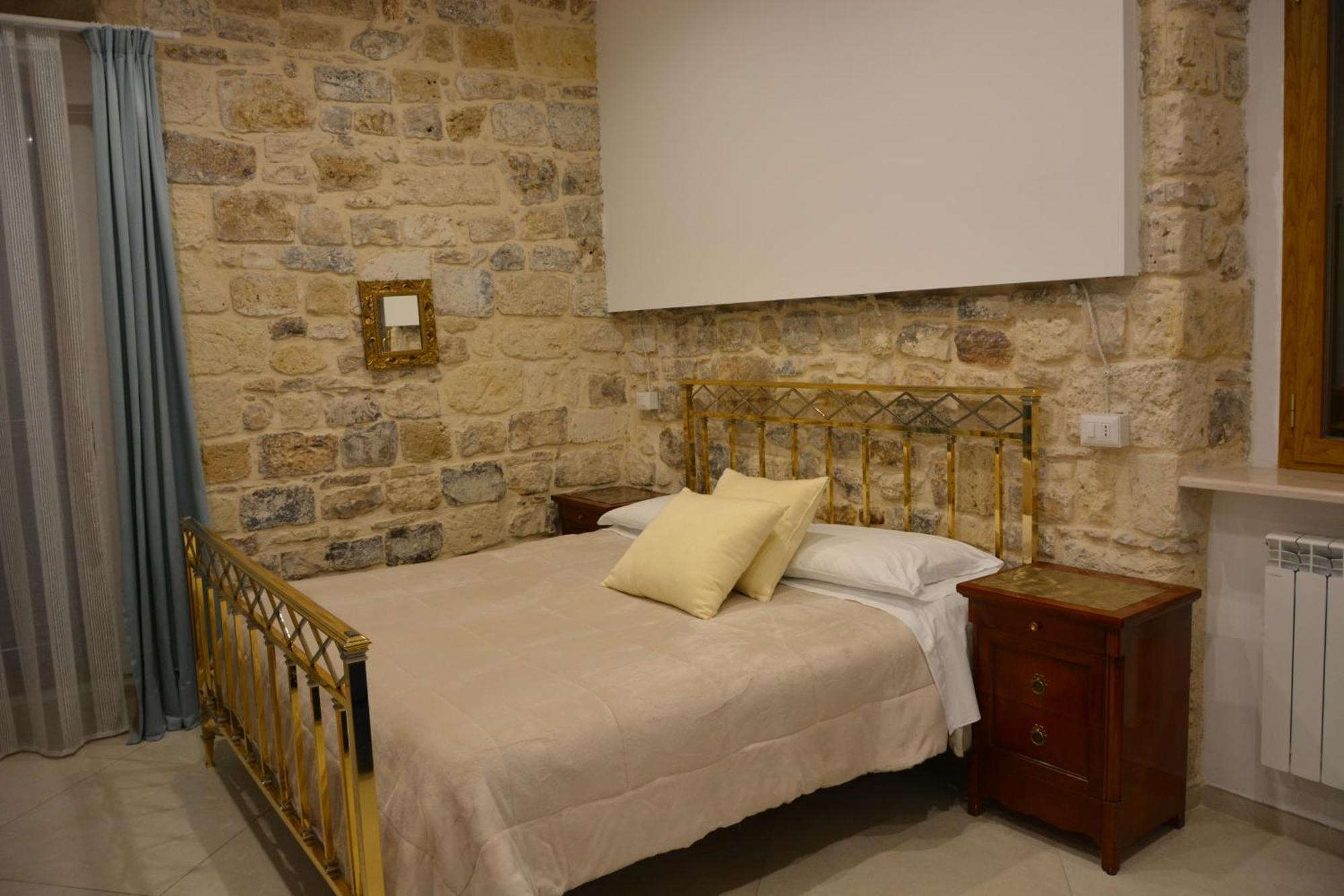 Dimora Del Carmine Hotel Bari Buitenkant foto