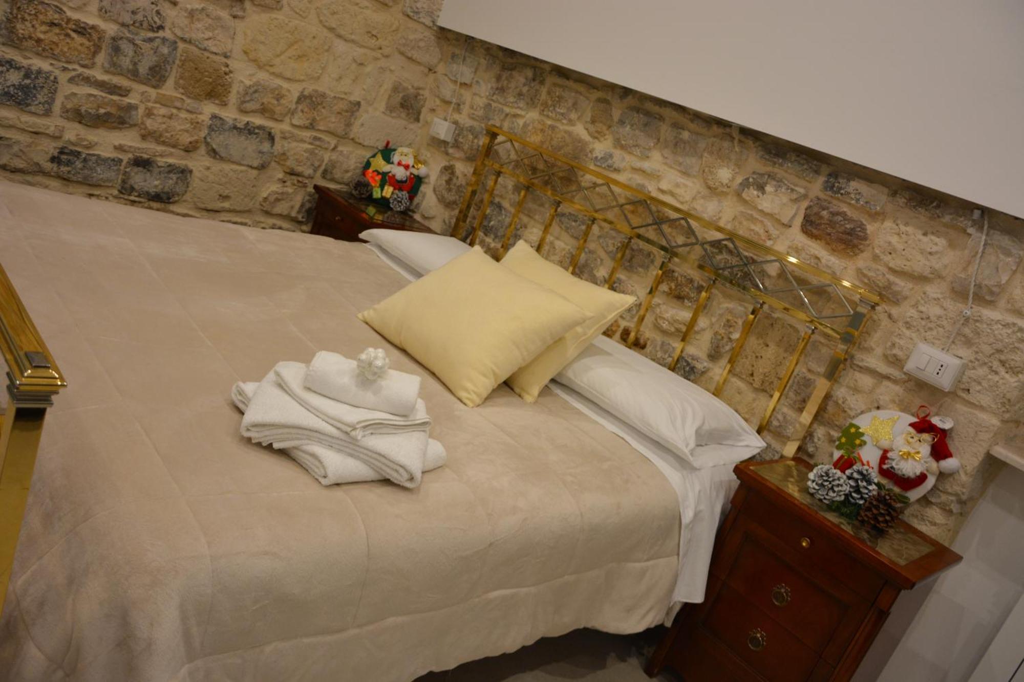 Dimora Del Carmine Hotel Bari Buitenkant foto