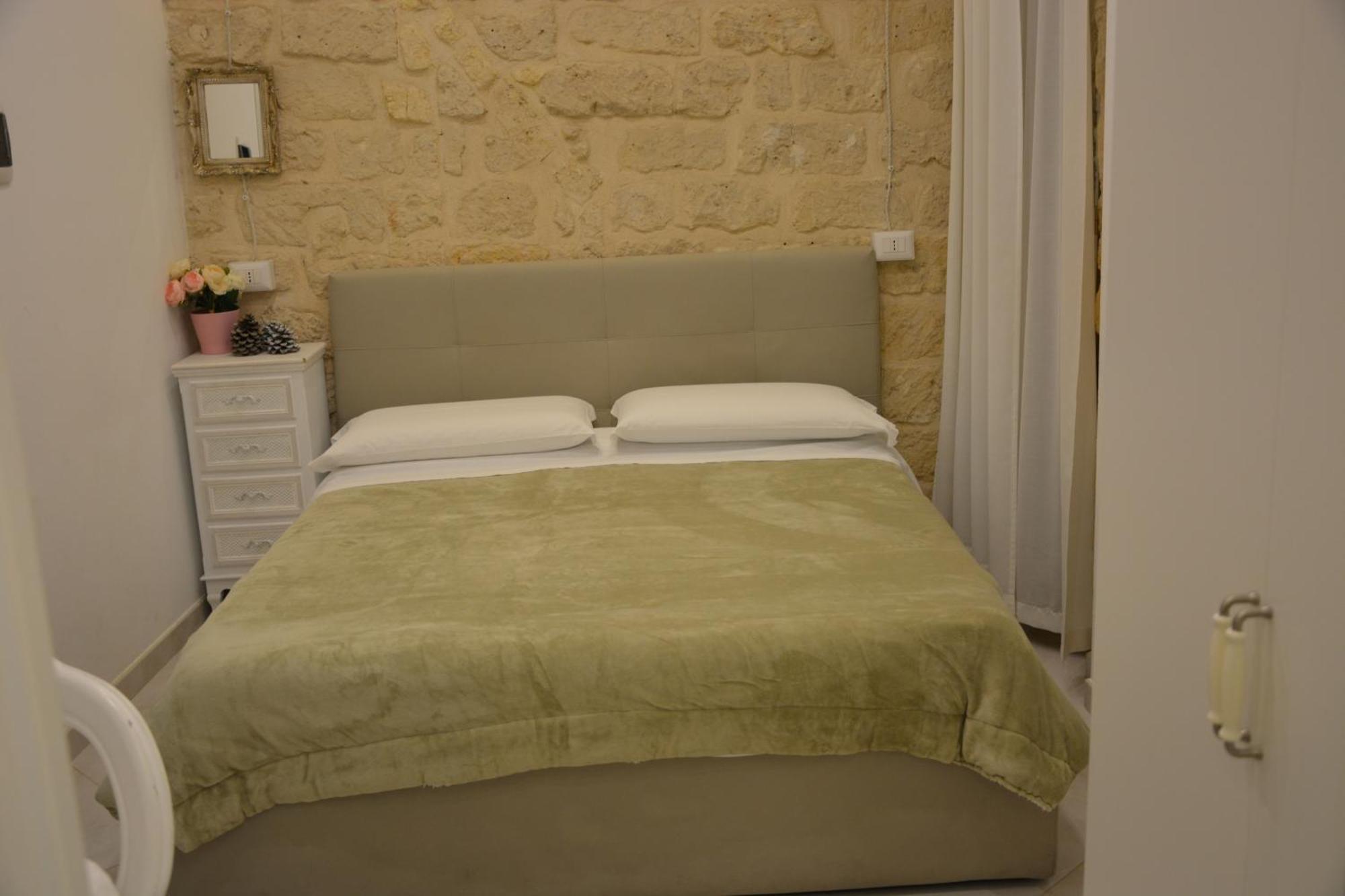 Dimora Del Carmine Hotel Bari Buitenkant foto