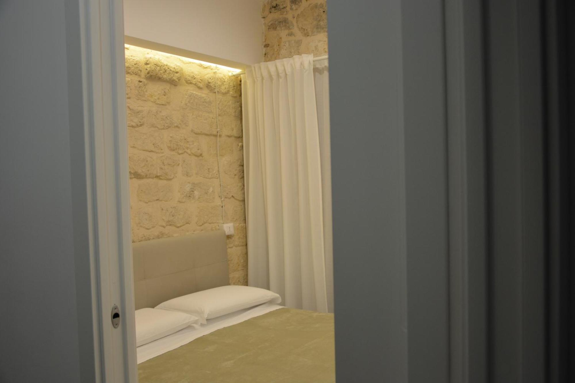 Dimora Del Carmine Hotel Bari Buitenkant foto